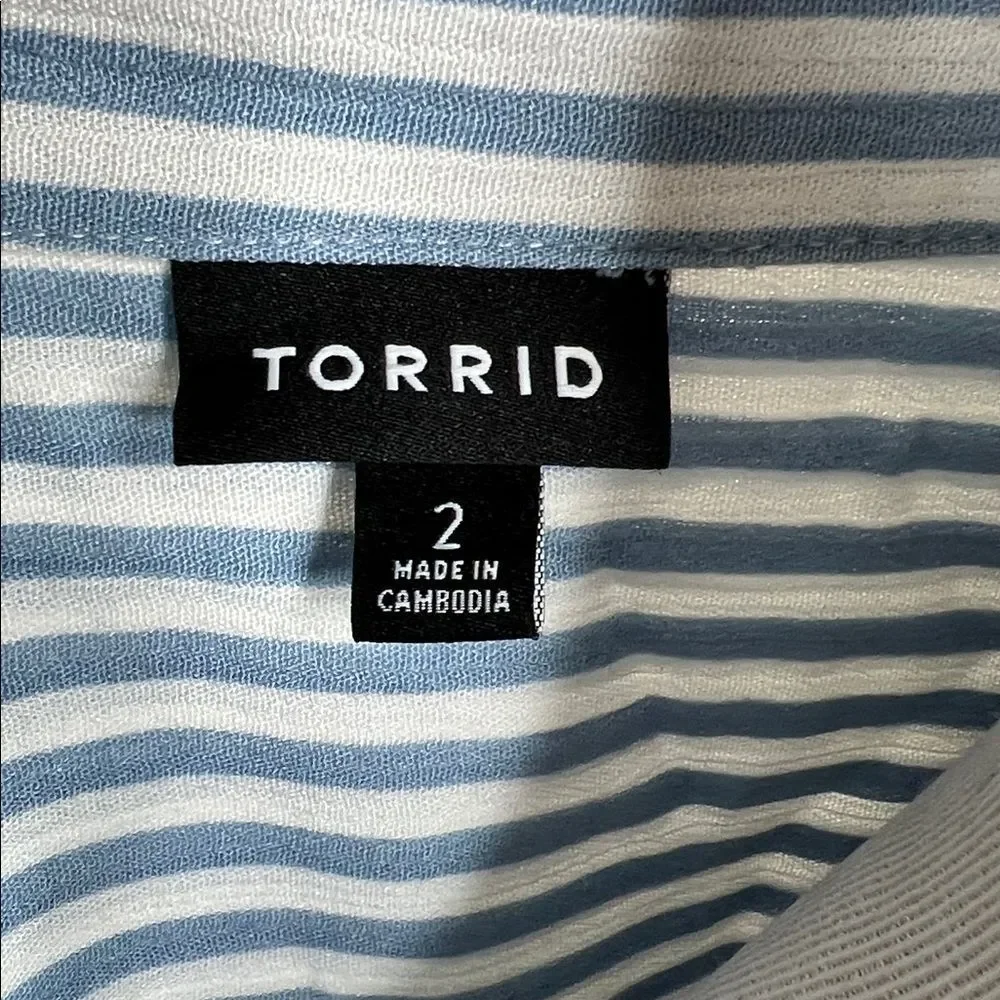 Torrid Lizzie Button-Up Long Sleeve Shirt Size 2 - Picture 8 of 10